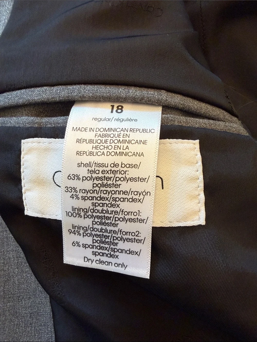 Calvin Klein Boys Gray Slim Fit Infinite Stretch 2-Pc Suit Size 18 Excellent Con